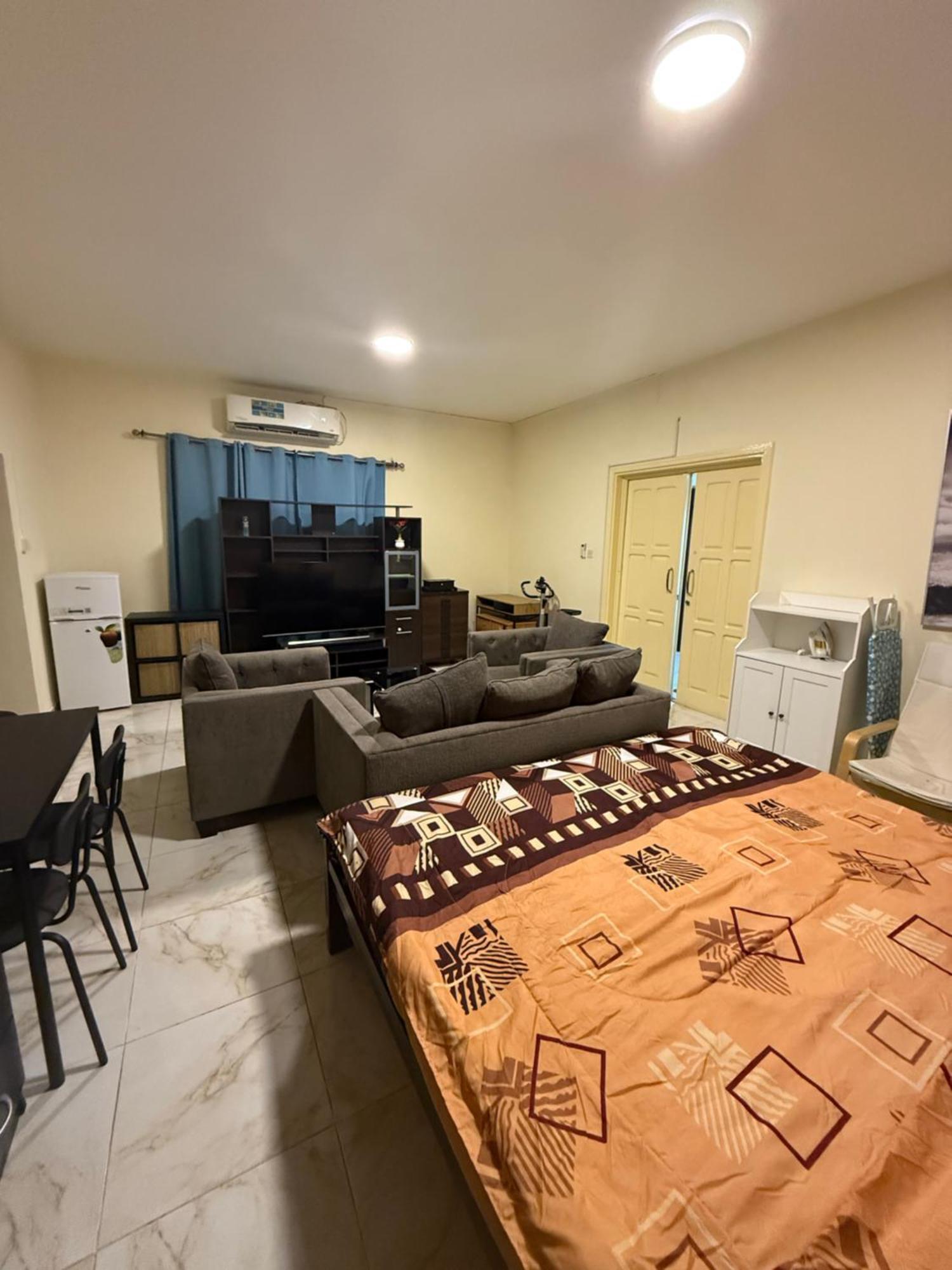 Apartment Naz Abu Dhabi