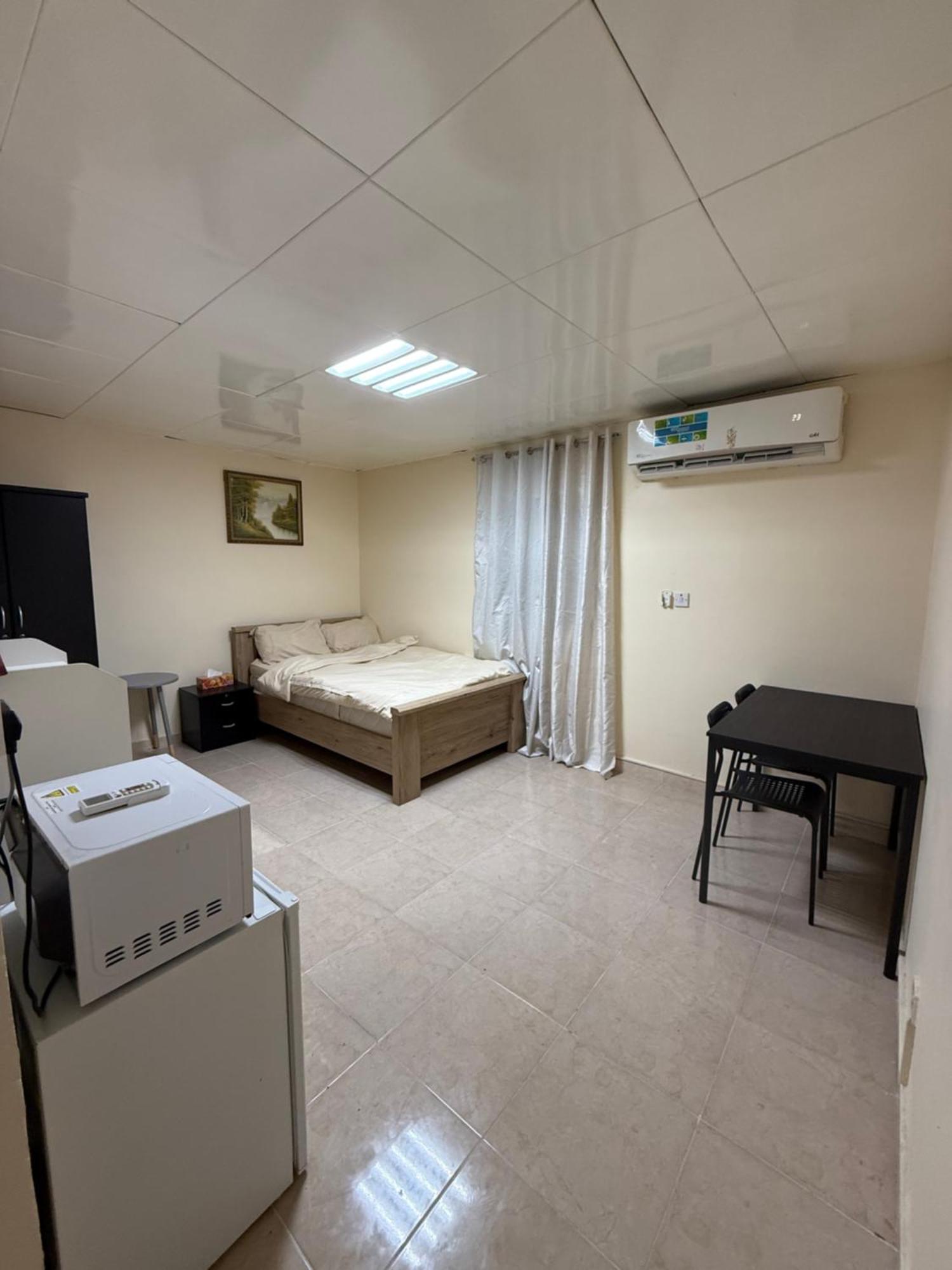 Apartment Naz Abu Dhabi